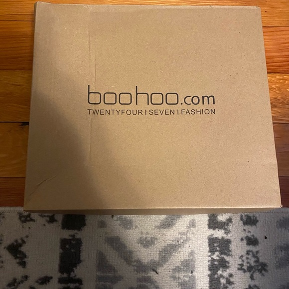 NWT Wide Width Low Block Heel Booties - Picture 6 of 10